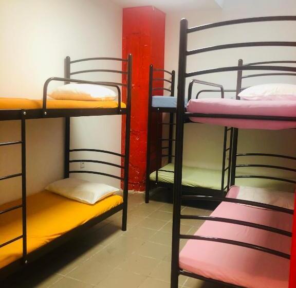 تختخواب در اتاق مشترک, хостел вокзал «автостанция киев»