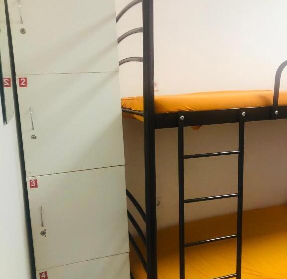 تختخواب در اتاق مشترک, хостел вокзал «автостанция киев»