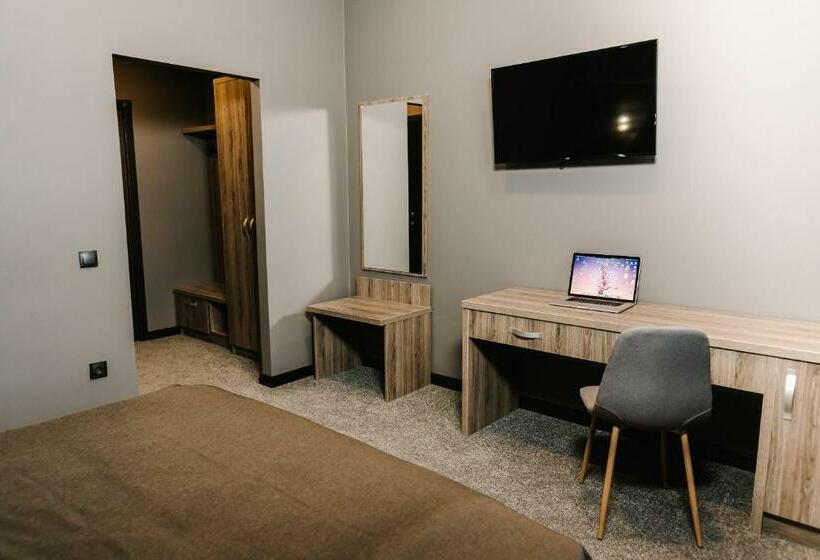 اتاق استاندارد یک نفره, готельно рестораний комплекс Silver