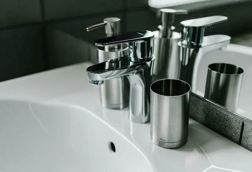 スタンダードシングルルーム, готельно рестораний комплекс Silver
