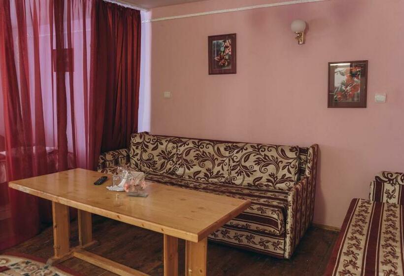 Chambre Deluxe, турянська долина