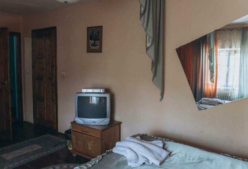 Chambre Standard, турянська долина
