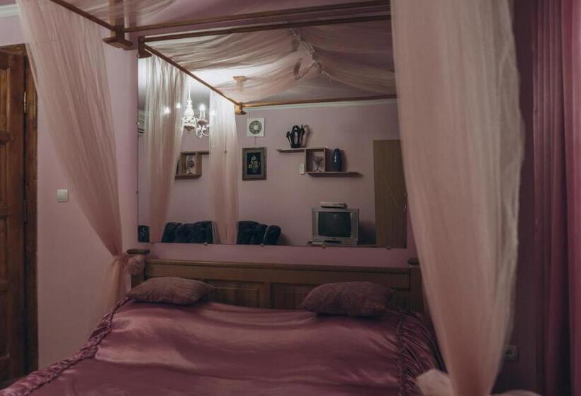 Chambre Deluxe, турянська долина