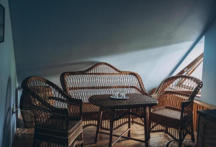 Chambre Deluxe, турянська долина