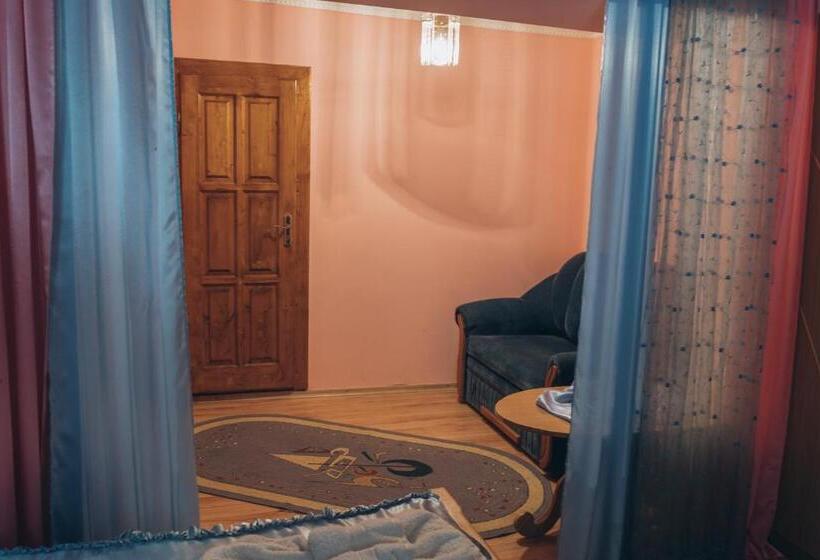 Chambre Standard, турянська долина