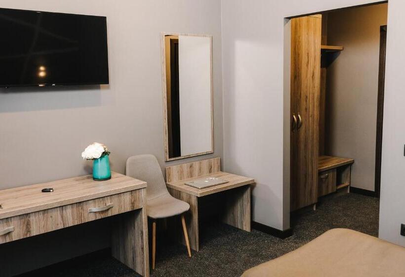 اتاق استاندارد یک نفره, готельно рестораний комплекс Silver