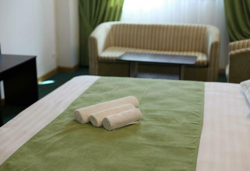 Quarto Deluxe, Port Inn