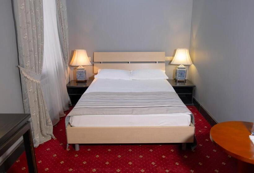 اتاق استاندارد یک نفره, Plaza