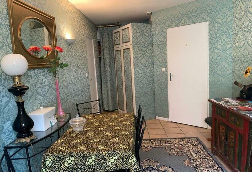 Трехместный Номер Комфорт, Les Chambres De Rougemont