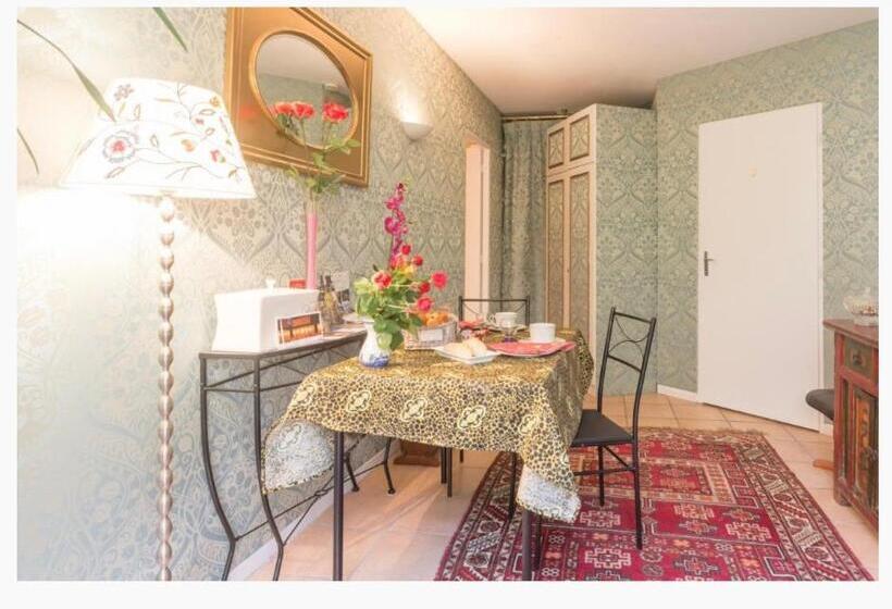 غرفة قياسية, Les Chambres De Rougemont