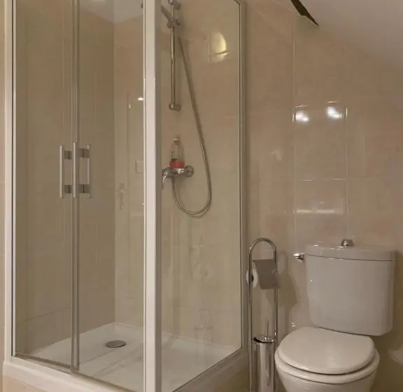 Perhehuone, Les Chambres De Rougemont