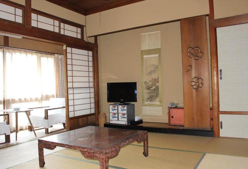 غرفة قياسية ثلاثية حمام مشترك, Historical Ryokan Senyukan