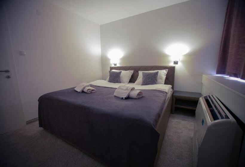 اتاق استاندارد, Slavija Banja Luka