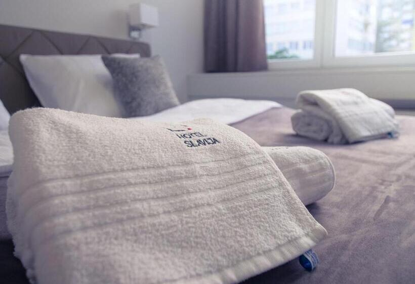 اتاق استاندارد, Slavija Banja Luka