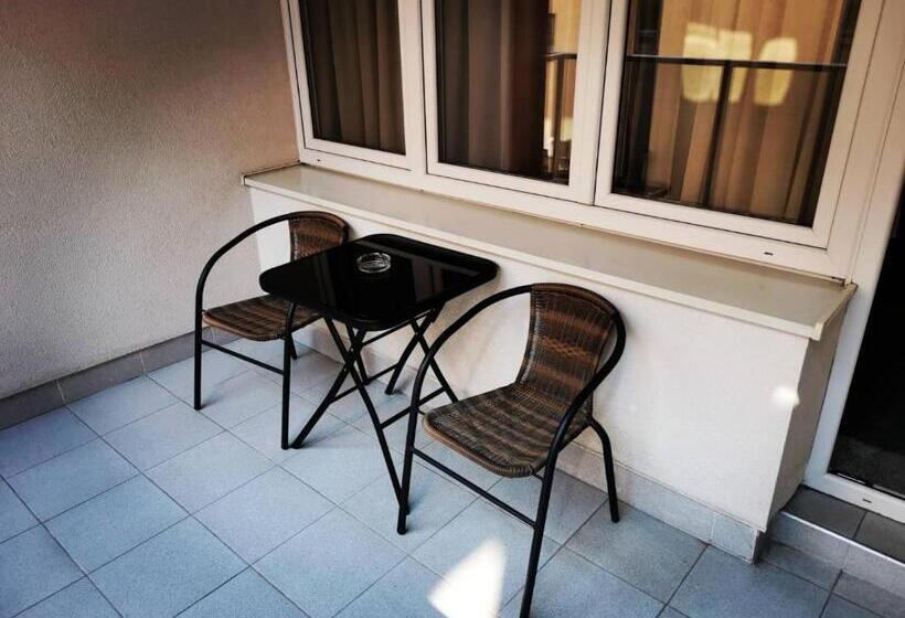 آپارتمان 1 خوابه با بالکن, Slavija Banja Luka