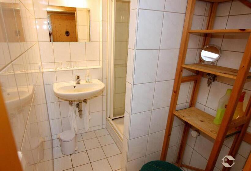 침실 2개 아파트, Hornihäusle