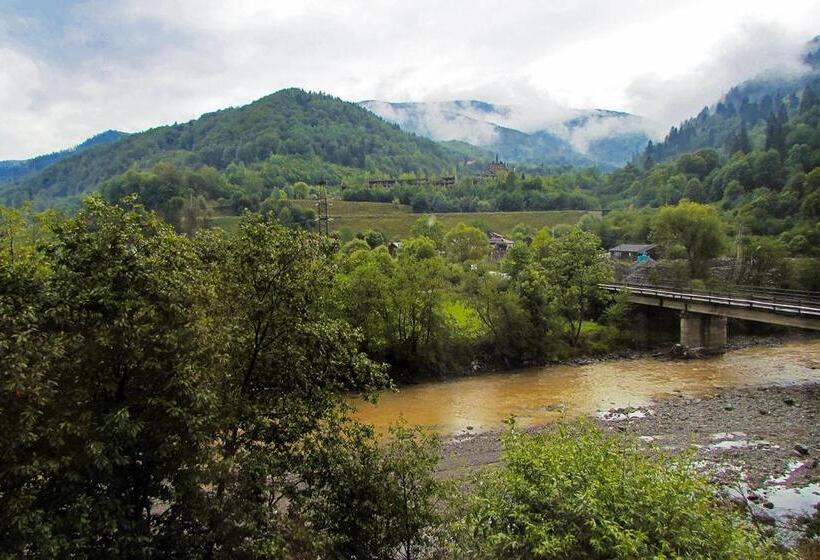Номер Стандарт, шале на бе́резі