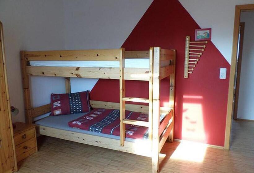 带1个卧室的带阳台的公寓, Ferienbauernhof Storchenhäusle