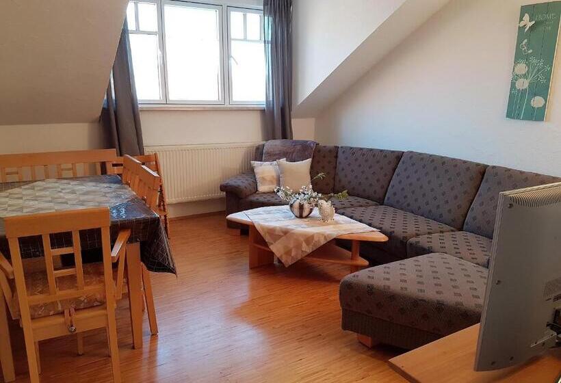 带1个卧室的带阳台的公寓, Ferienbauernhof Storchenhäusle