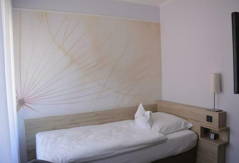 高级单人间, Restaurant Zur Post