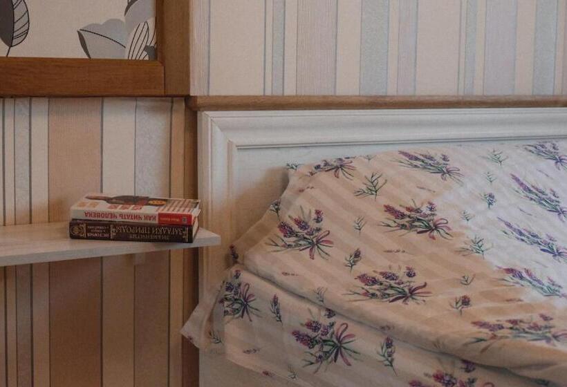 خانه 2 خوابه, будинок з видом на стару фортецю