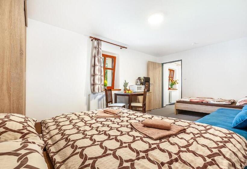 Семейный Номер, Penzion Bačalský Mlýn