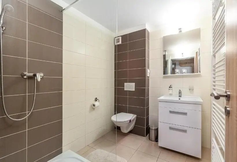 Standard Kolmen Hengen Huone, Penzion Bačalský Mlýn