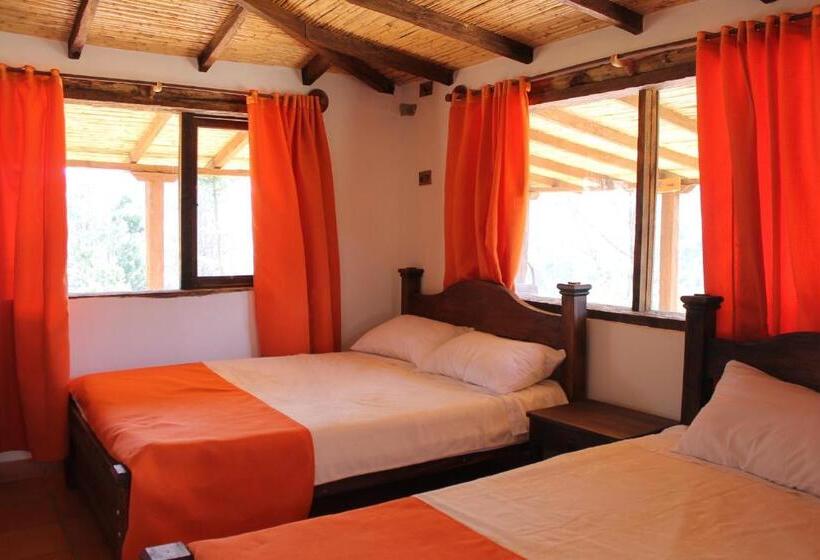 חדר סטנדרט לארבעה, Posada El Artesano De Raquira