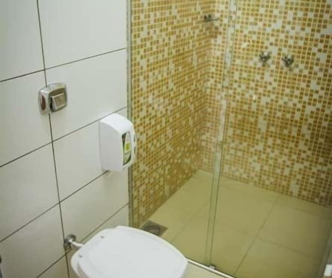 标准三人间, Barbara S