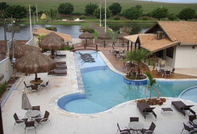 غرفة قياسية ثلاثية, Pissoloto