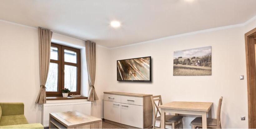 Family Suite, Penzion šléglov