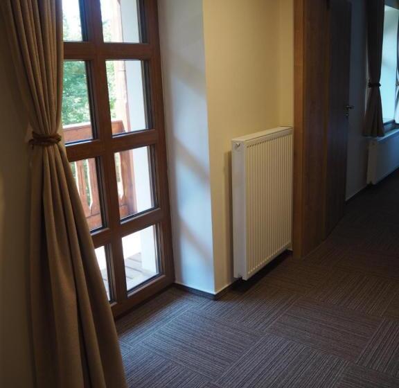 带1个卧室的带阳台的公寓, Penzion šléglov