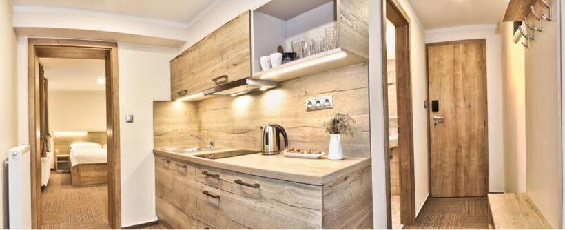 带1个卧室的带阳台的公寓, Penzion šléglov