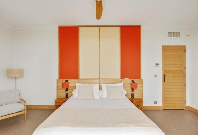 חדר סופריור לשלושה, Le Logis De Valandraud