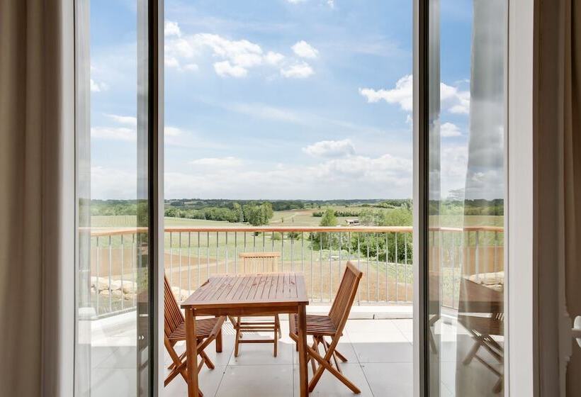 חדר סופריור לשלושה, Le Logis De Valandraud