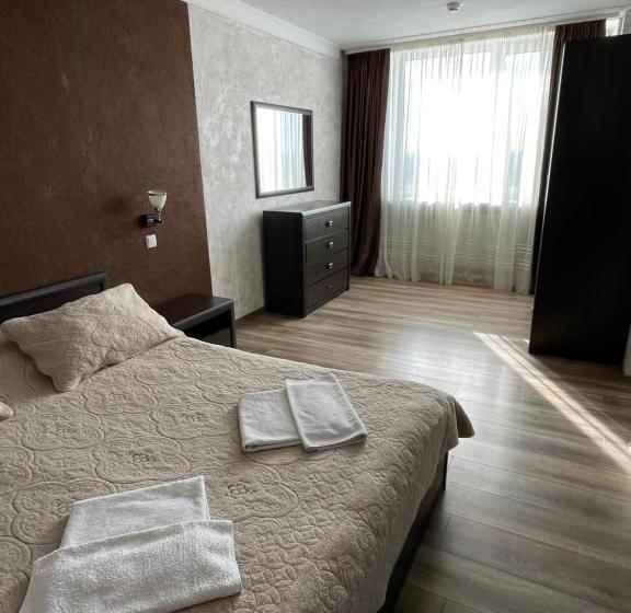 Suite, готель дубно