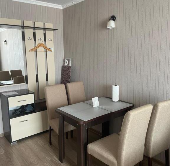 1 Schlafzimmer Apartment, готель дубно