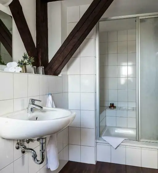 ２ベッドルームアパートメント, Schloss Harkensee