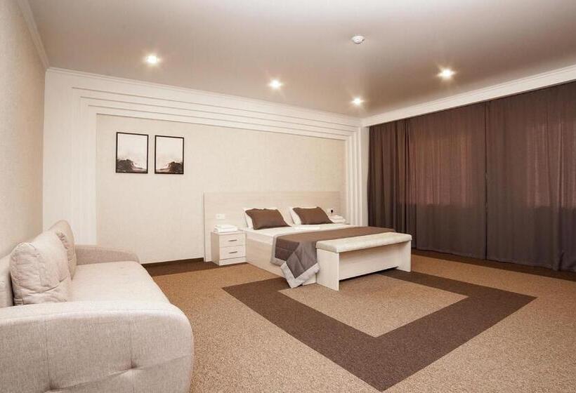 סוויטת ג'וניור משפחתית, Meridian