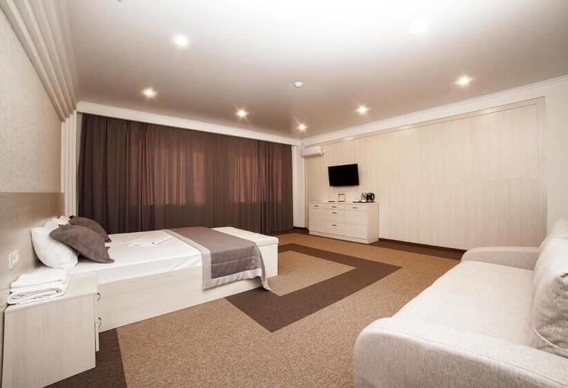 סוויטת ג'וניור משפחתית, Meridian