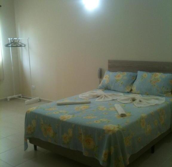 经济房, Pousada Braúna