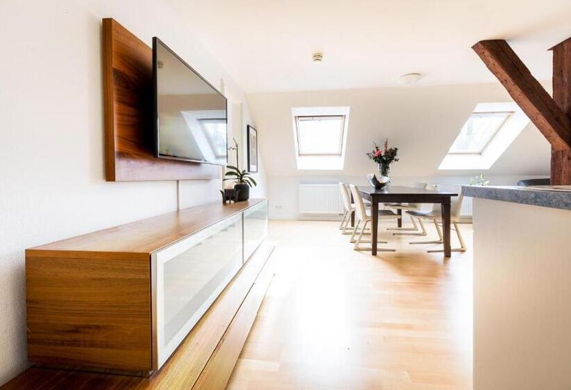 침실 2개 아파트, Schloss Harkensee