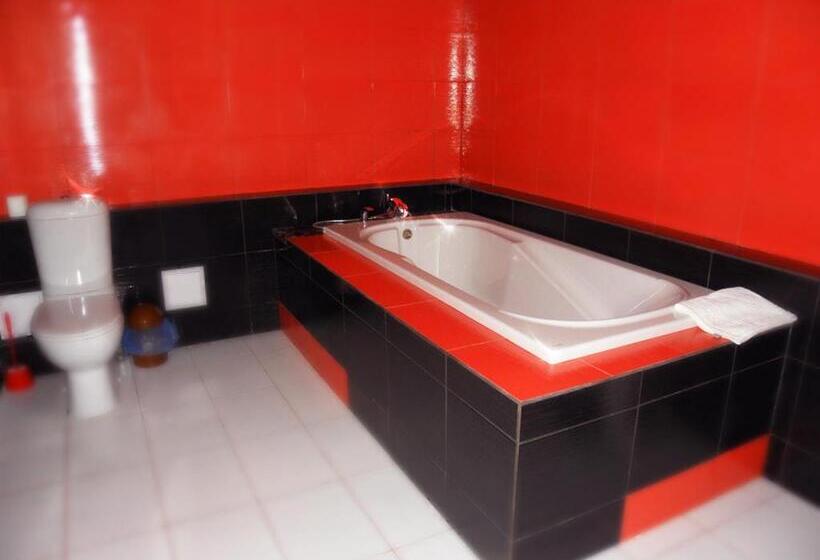 غرفة قياسية, Zolotie Peski