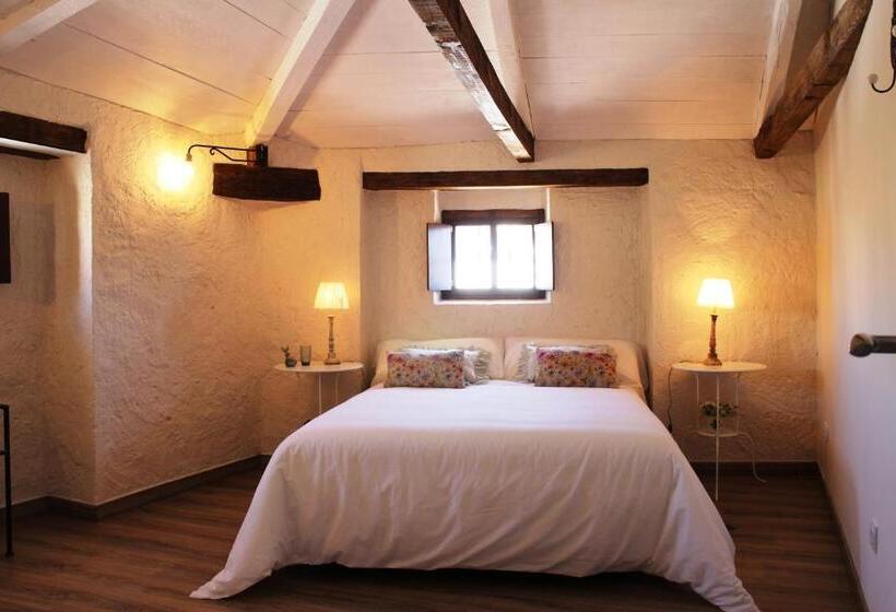 شقة دور أخير غرفة نوم واحدة, La Casa De La Vieja   Alojamiento Rural 3 Y 4 Estrellas