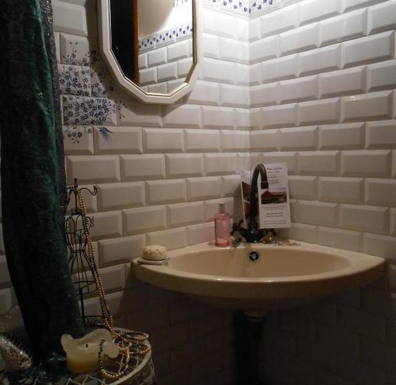 패밀리 룸 공용 욕실, La Mezzanine