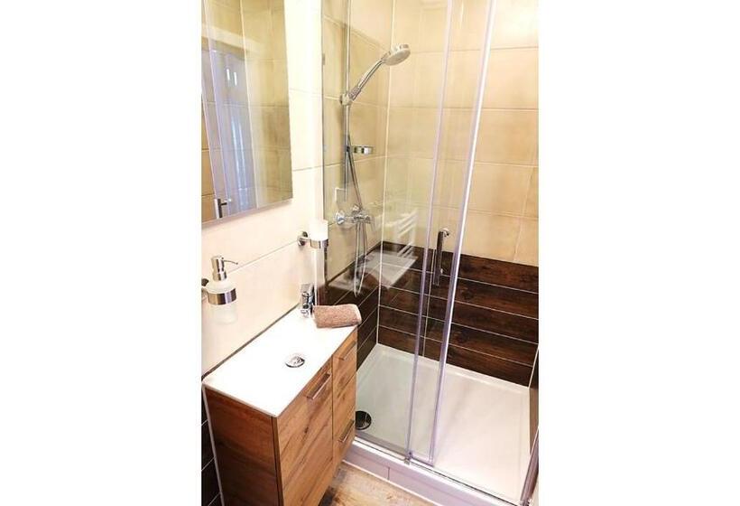 Номер Стандарт, Speedys Bed & Breakfast