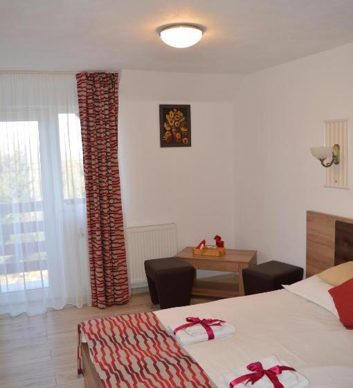 Номер Стандарт с Балконом, Pensiunea Anda