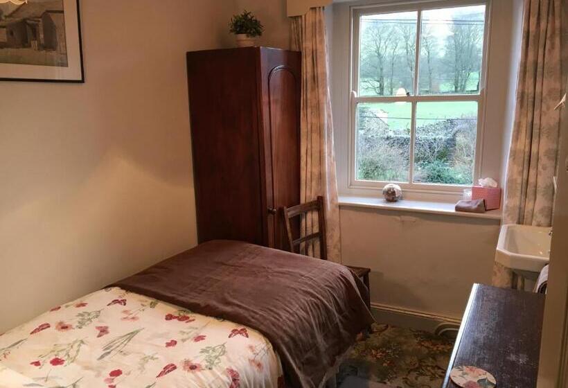 غرفة قياسية فردية, The Falcon Inn