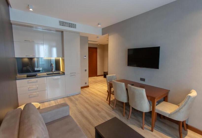 آپارتمان 2 خوابه, Neptun Palace Kvariati