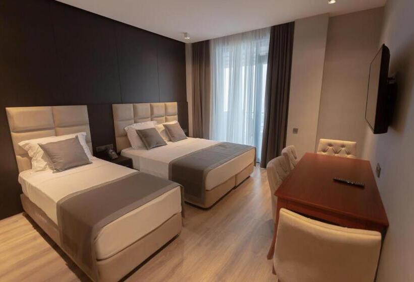 Triple Room Sea View, Neptun Palace Kvariati